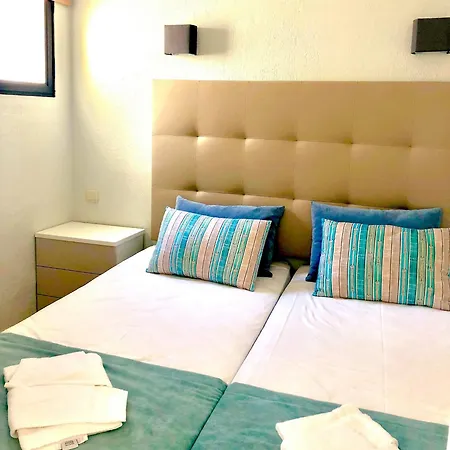Ξενοδοχείο με διαμερίσματα Jardim - Turisticos 3*
