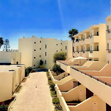 Ξενοδοχείο με διαμερίσματα Jardim - Turisticos Αλμπουφέιρα